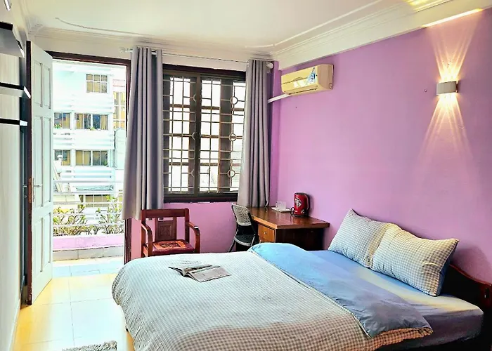 Rainbow Homestay - No 8 Alley 18B Tong Dan