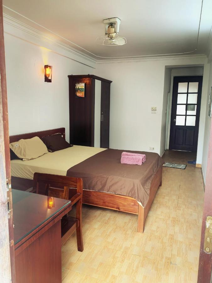 Rainbow - No 8 Alley 18b Tong Dan *