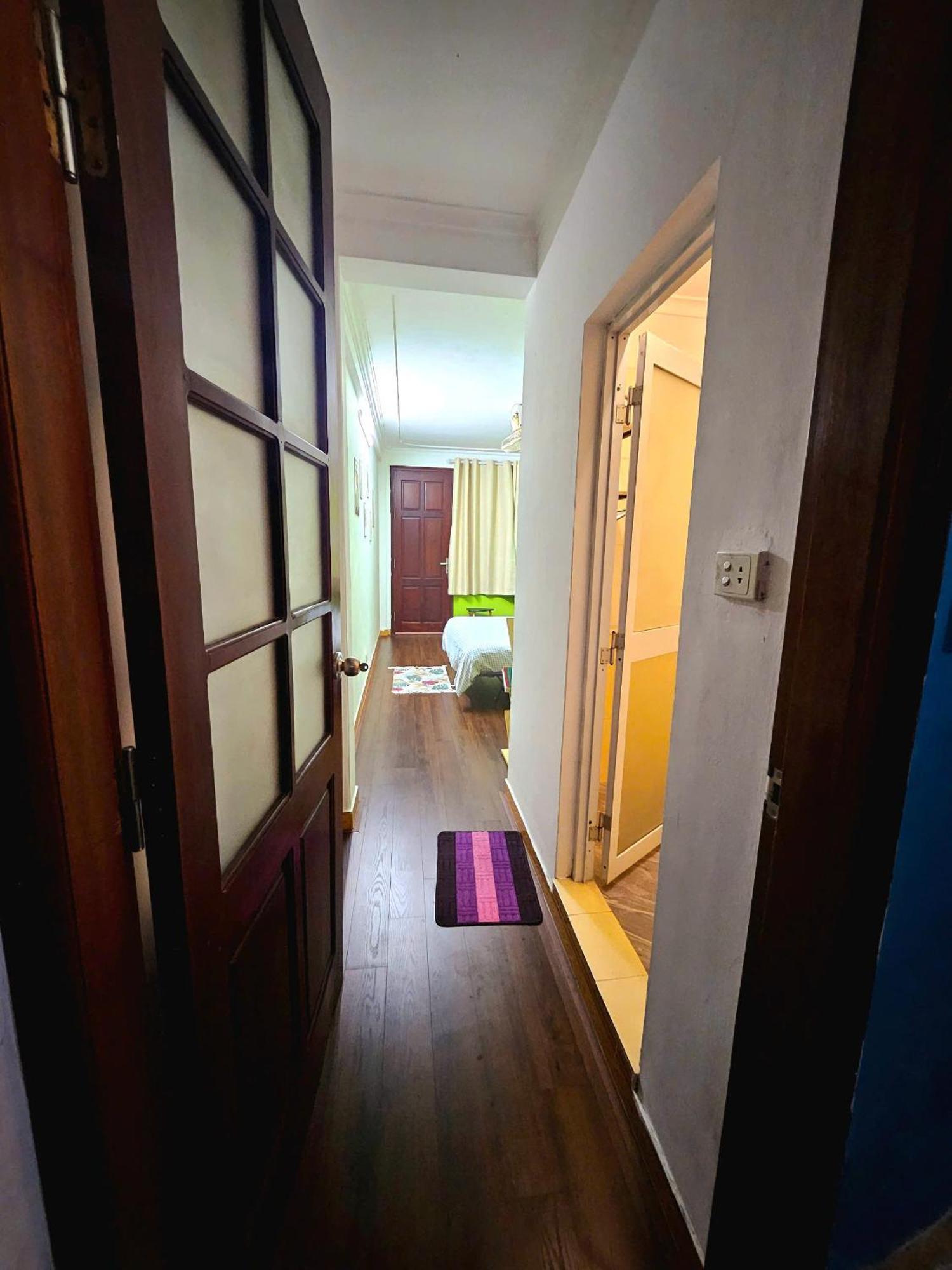 Rainbow - No 8 Alley 18b Tong Dan Homestay