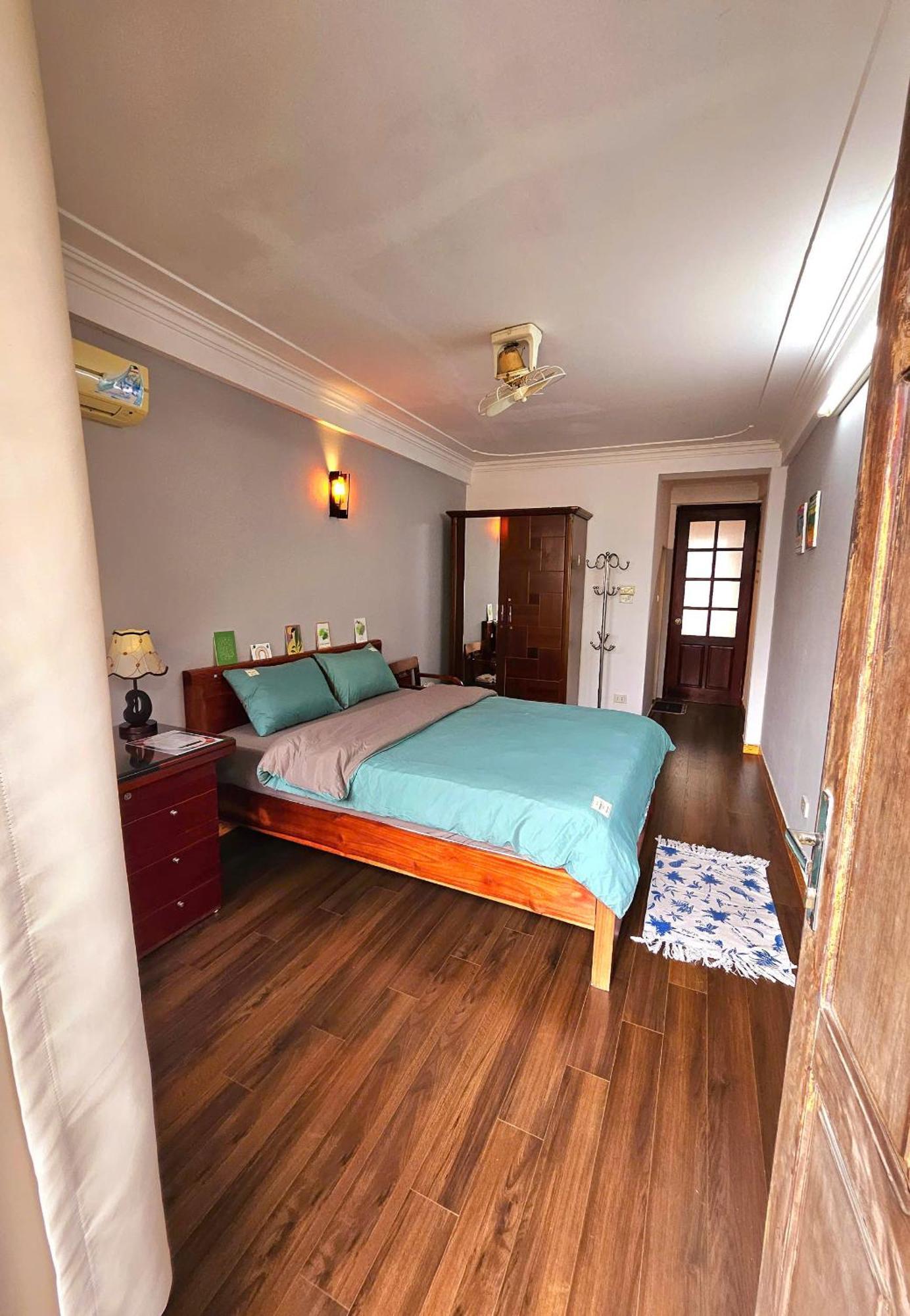 Homestay Rainbow - No 8 Alley 18b Tong Dan Hanoi